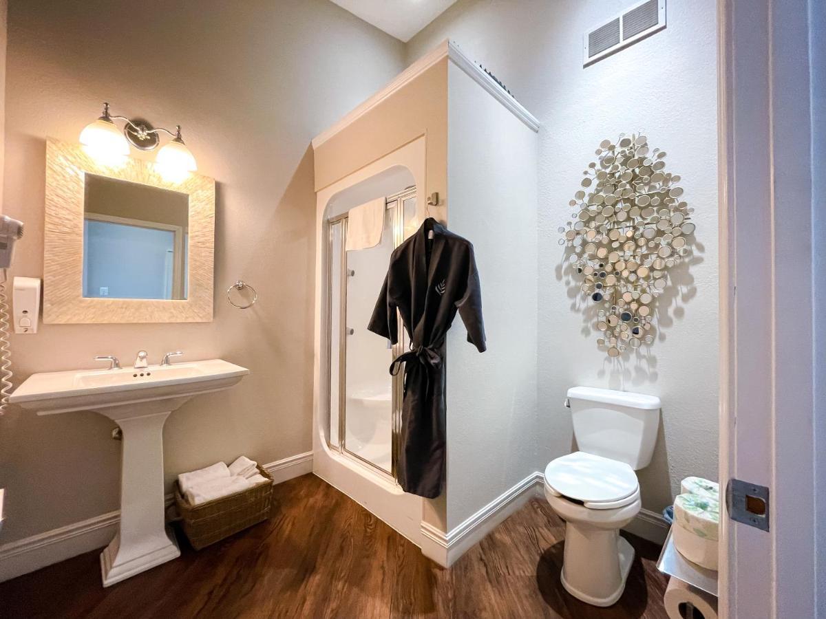 Pinemark Inn Suites Events Saint Clair Bagian luar foto