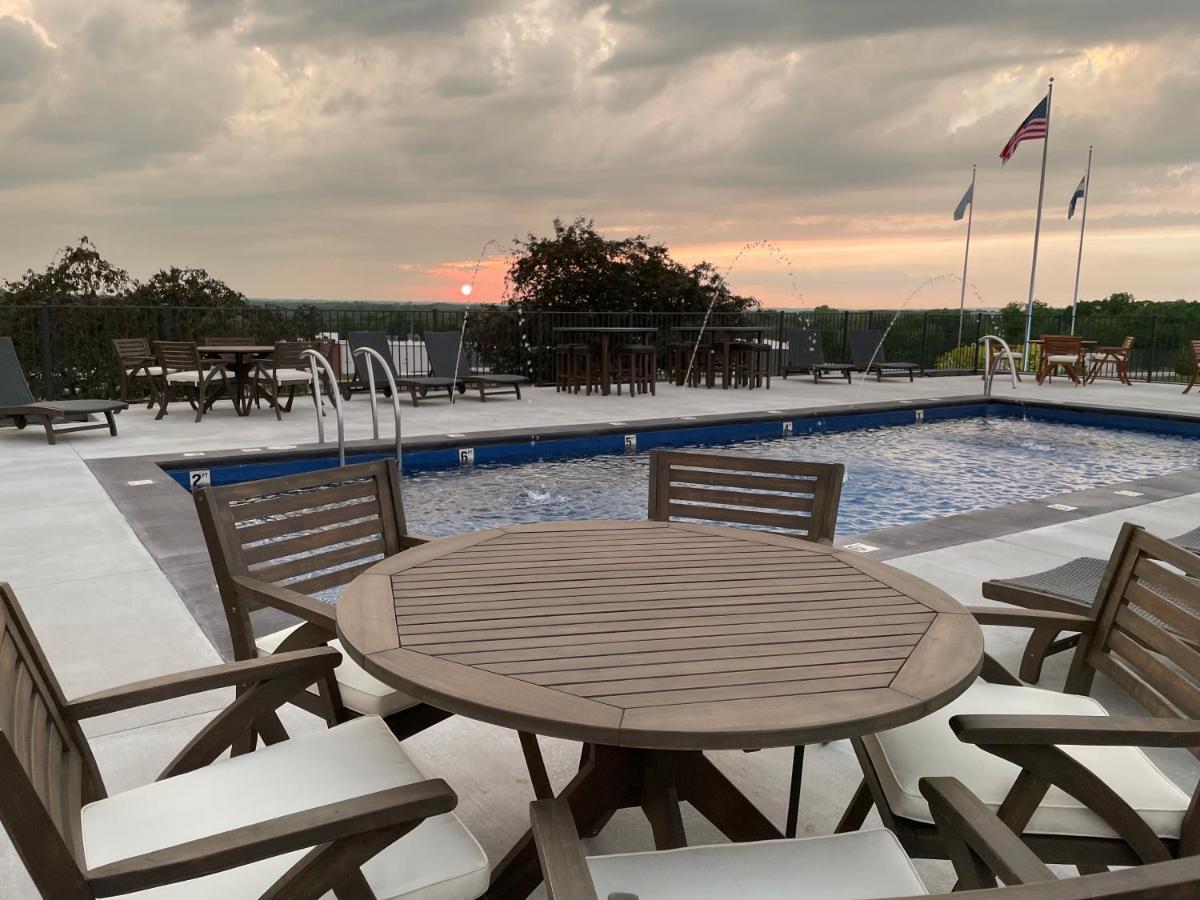 Pinemark Inn Suites Events Saint Clair Bagian luar foto